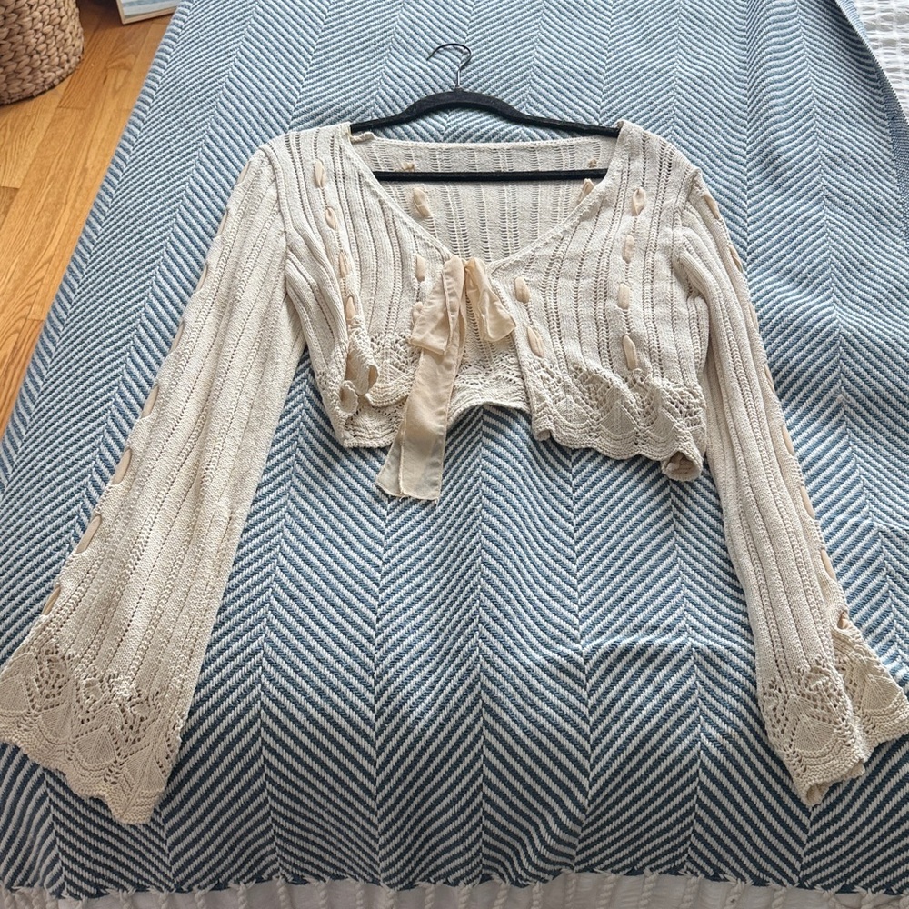 Zara Cream Lace-Trimmed Cropped Blouse